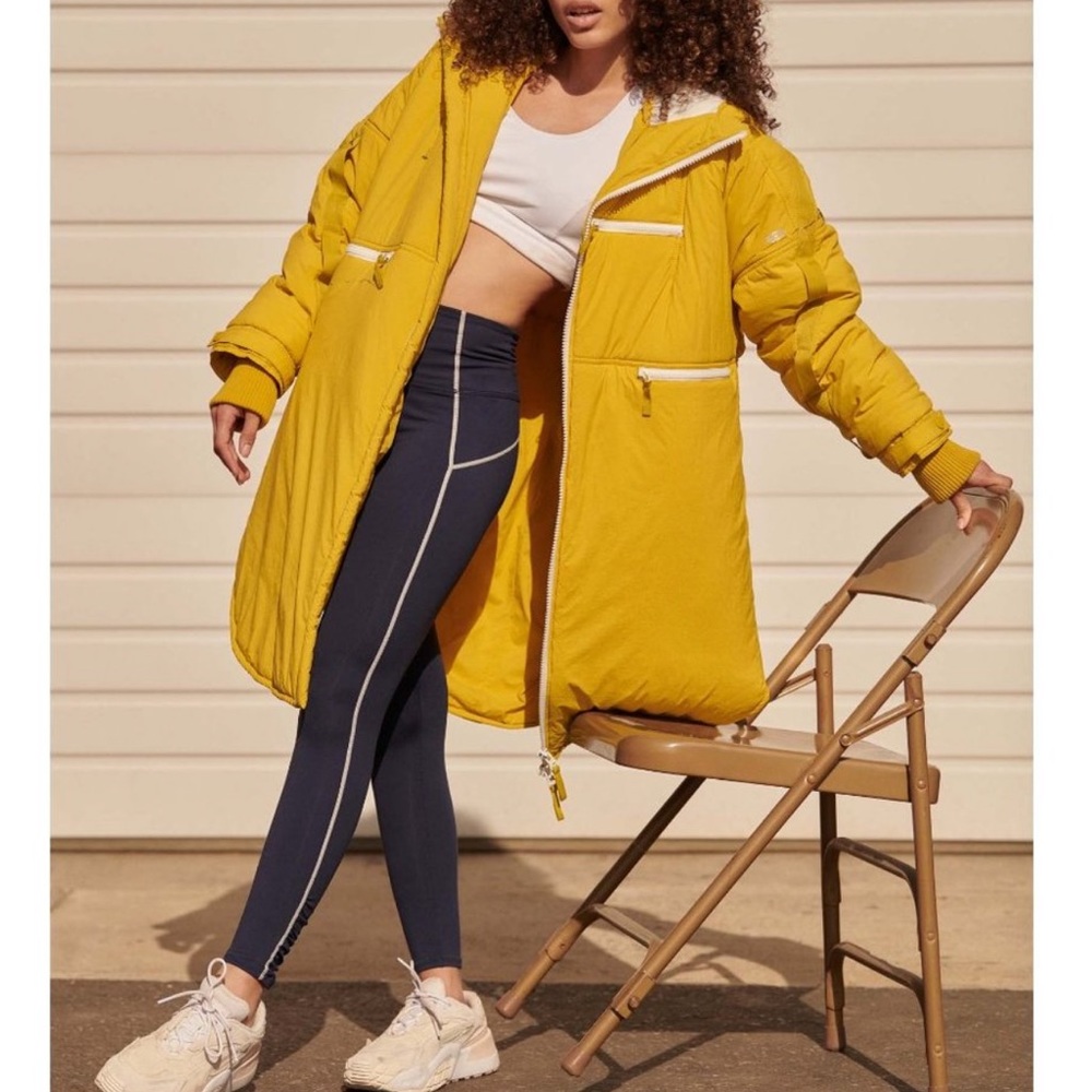 Free People FP movement survival mode puffer jacket size xs
